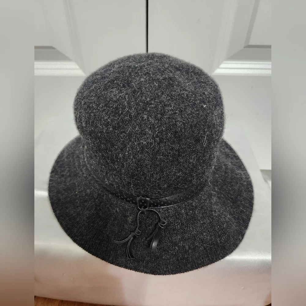 VINTAGE August Wool Gray Women's Hat